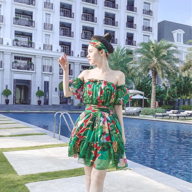 Đầm hoa xanh trễ vai 💐💐💐