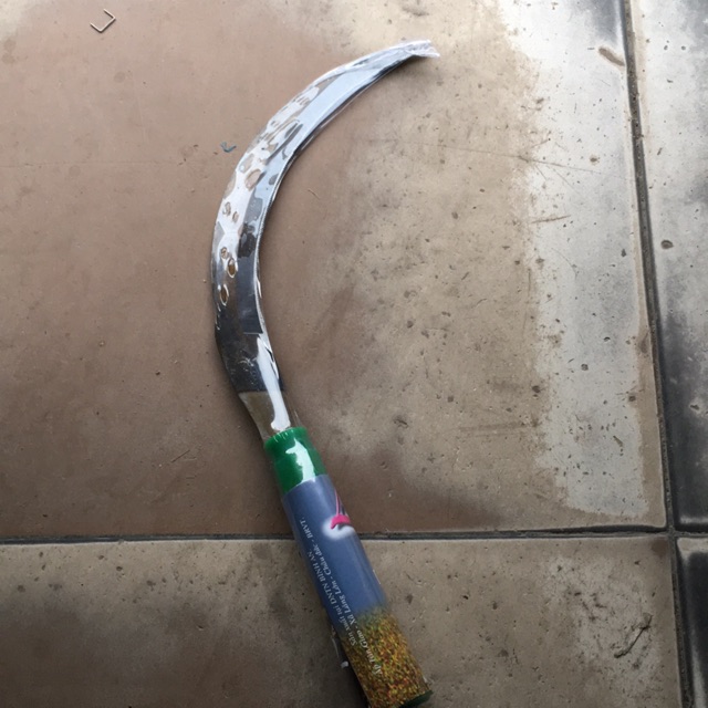 Liềm cắt lúa , cắt cỏ 7 thép tay cầm nhựa