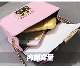 (CÓ SẴN) Túi đeo chéo Hello Kitty