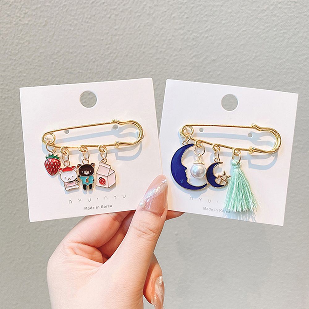 Ghim cài áo/quần jeans hình mặt trăng/dâu tây đính ngọc trai giả ngọt ngào thời trang Hàn Quốc cho nữ