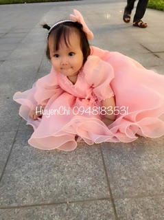 Váy công chúa voan siêu phồng kèm cài tóc