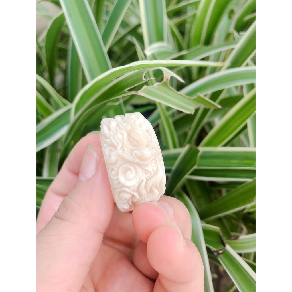 NHẪN XƯƠNG MỸ NGHỆ BẢN CÀN LONG TRẠM KHẮC RỒNG TINH XẢO