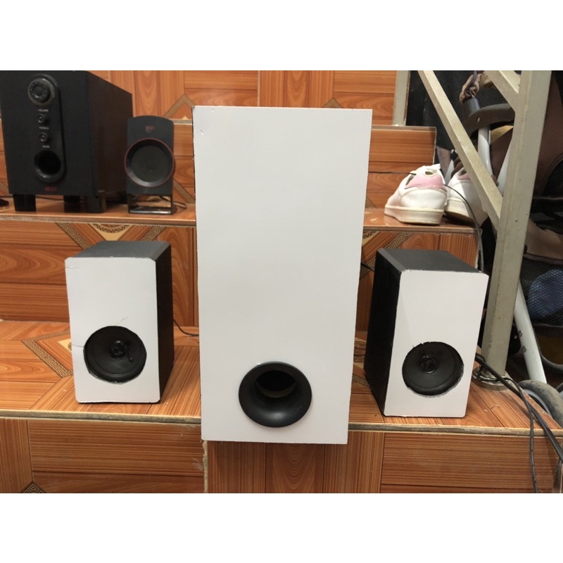 Loa vi tính công suất lớn