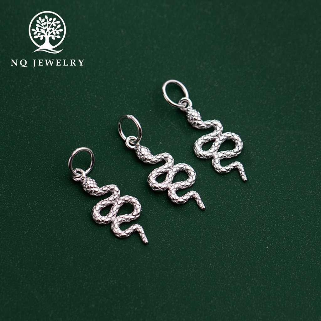 Charm treo mặt dây chuyền rắn - NQ Jewelry