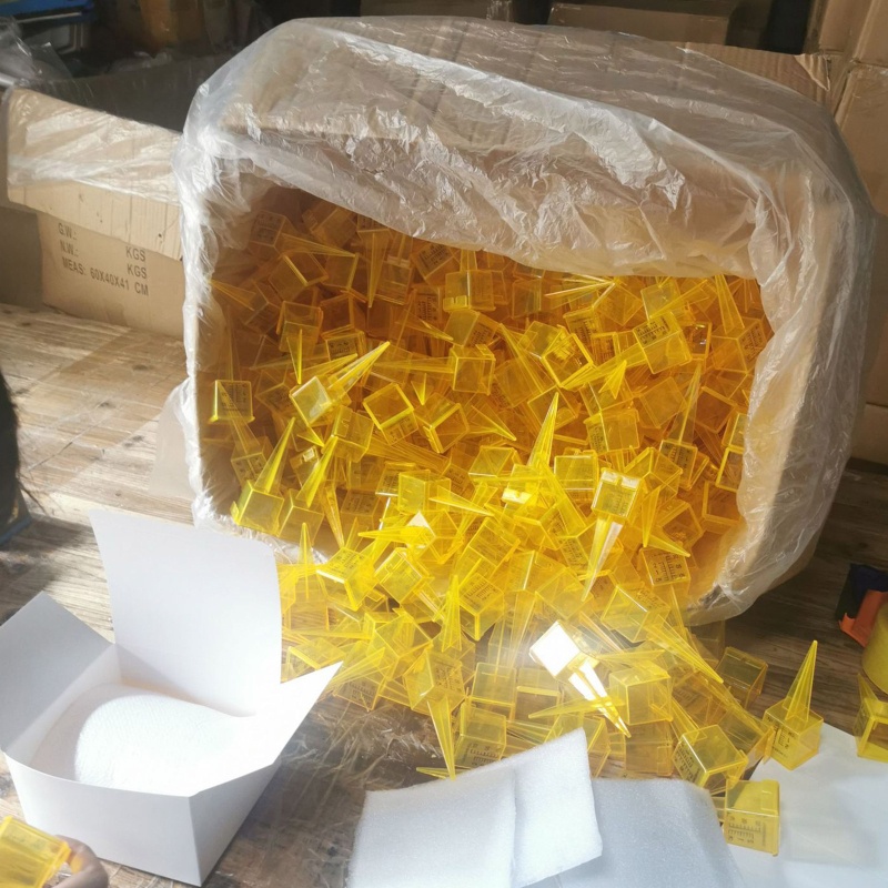 Đồng Hồ Đo / Vòi Phun Nước Mưa Miệng Rộng Bằng Nhựa Màu Vàng Sáng Nâng Cấp Dành Cho Vườn Nhà