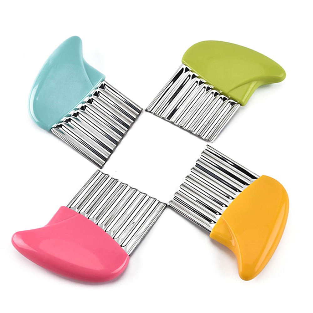 [MÀU NGẪU NHIÊN]Dao cắt lượn sóng cắt rau hoa quả tiện lợi cho bé ăn dặm- ĐƠN GIẢN, DỄ SỬ DỤNG