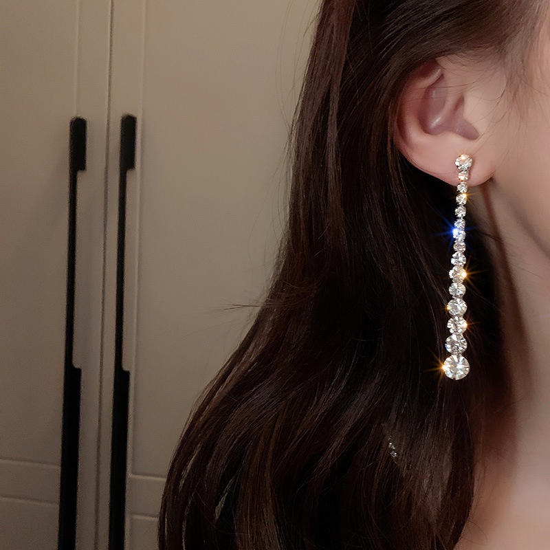 Khuyên Tai Dài Tua Rua Đính Đá Đơn Giản Cá Tính Thời Trang Đa Năng Và Hợp Xu Hướng