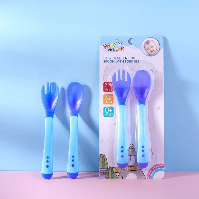 Thìa ăn dặm báo NHIỆT CHO BÉ TỪ 3 THÁNG TUỔI TRỞ LÊN