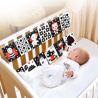 Sách vải mềm màu trắng đen chủ đề đỏ và trắng giúp phát triển trí thông minh cho bé