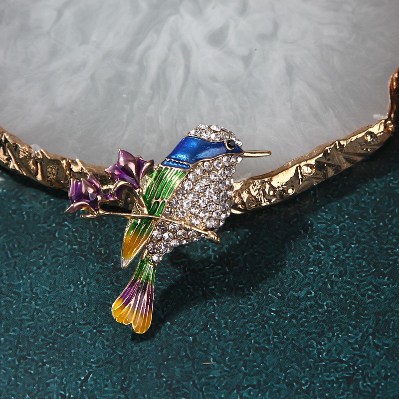 Cài áo chim đậu cành hoa đính đá sang trọng GC142