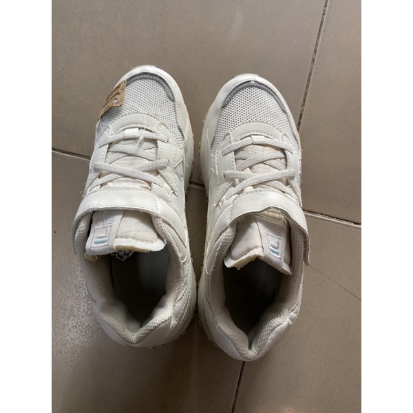 Giày chính hãng đã qua sử dụng