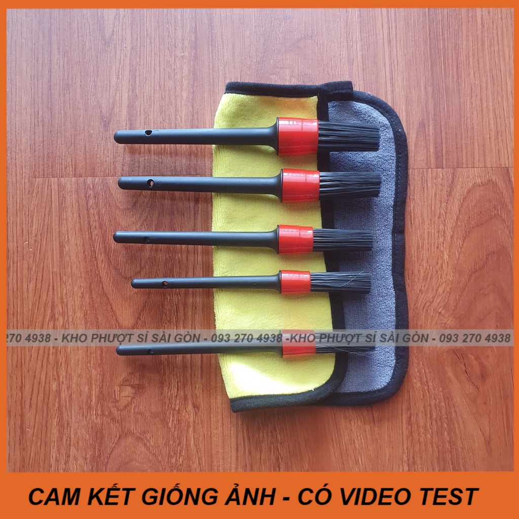 Dụng cụ vệ sinh rửa xe máy tại nhà - Combo 2 món bộ cọ lông heo 5 cây - khăn vàng vuông siêu thấm