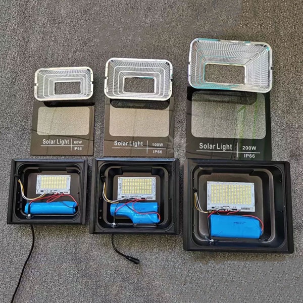 Đèn Năng Lượng Mặt Trời 200W Haledco, Đèn Pha Năng Lượng Chống Nước Bảo Hành 12 Tháng
