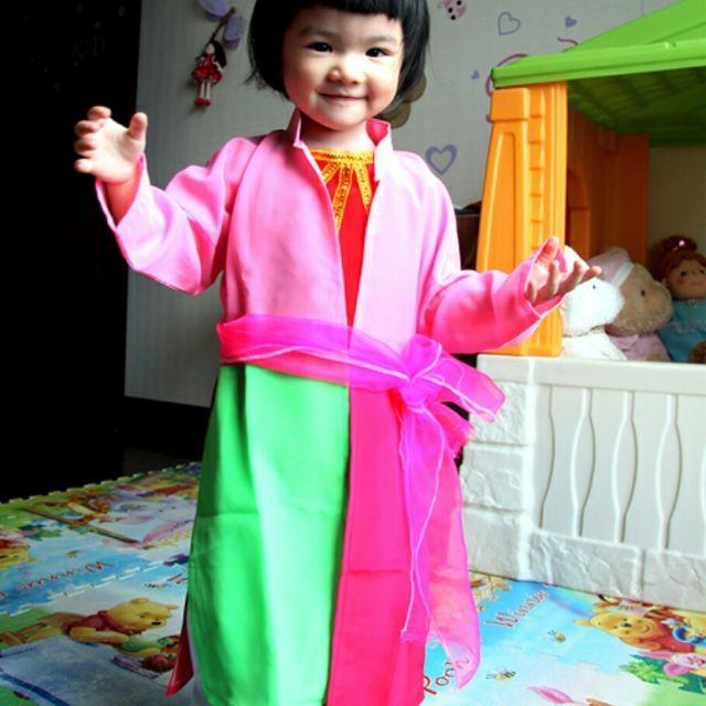 Áo dài tứ thân cho bé
