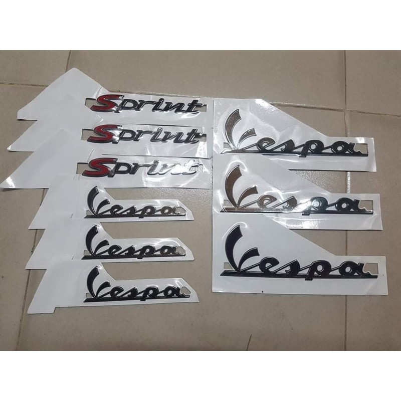 Tem zin vespa sprint màu đen khói gồm 3 chữ