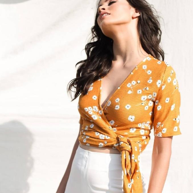 Áo Croptop Hoa Thời Trang Hàn Quốc S 89