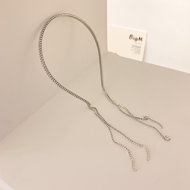 Cài tóc đính đá lấp lánh tua rua sang trọng