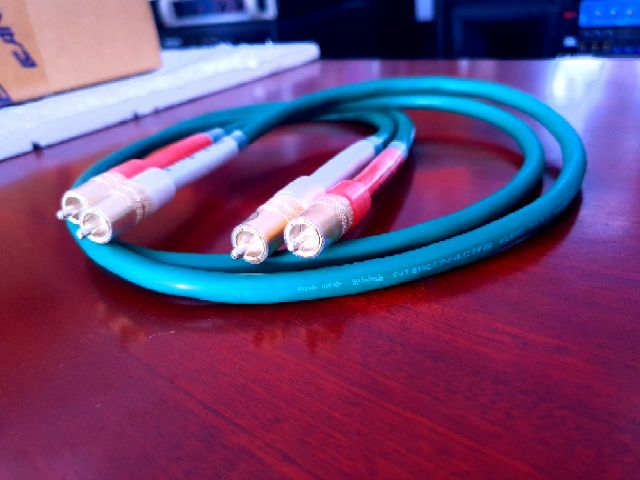 Dây AV Mcintosh made in USA lõi đồng mạ bạc cho chất âm toàn dãi