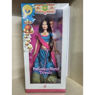 Búp bê barbie khách x trước