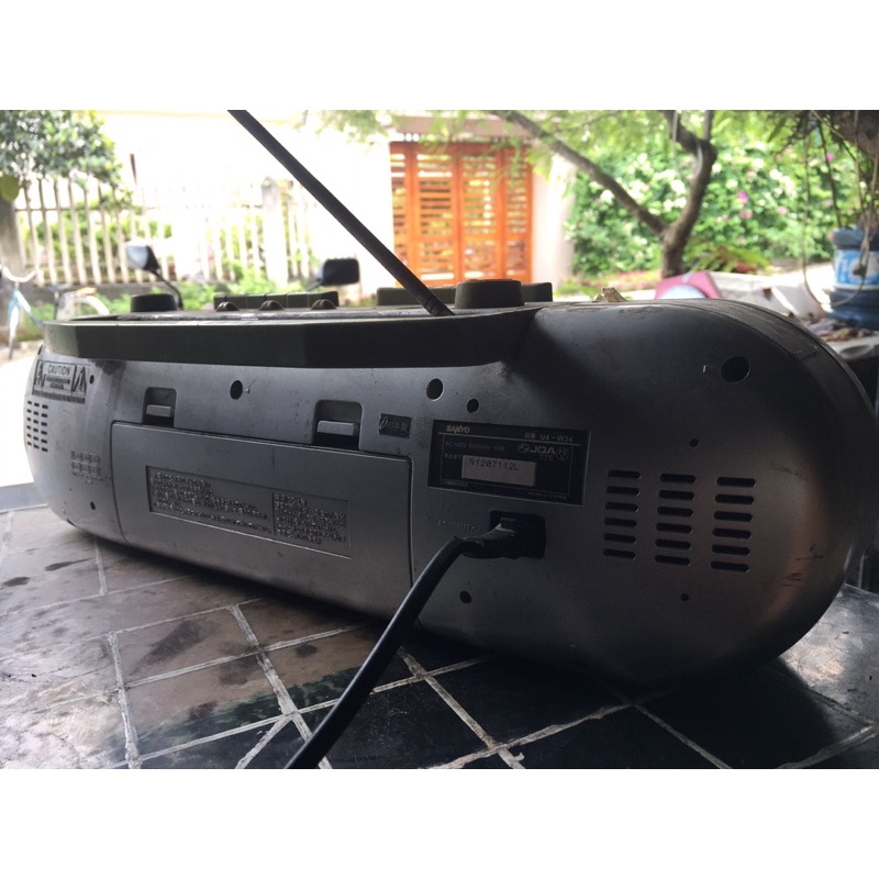 Đài SANYO 2 cửa băng
