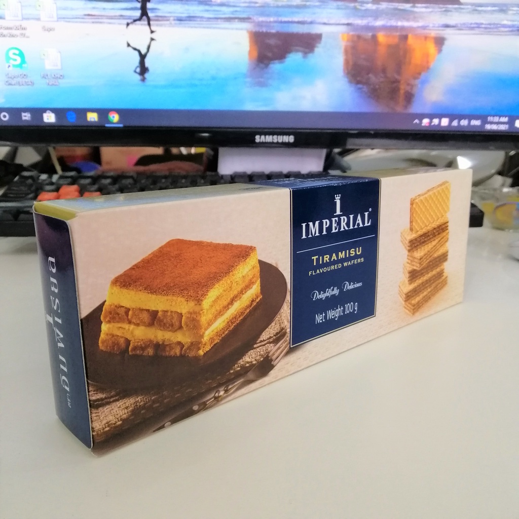 Bánh Xốp Kem Imperial Thái Lan Hương Tiramisu Wafers (Hộp 100g)