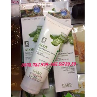 Sữa rửa mặt cao cấp dabo lô hội cấp nước ,dưỡng ẩm thu nhỏ lỗ chân lông
