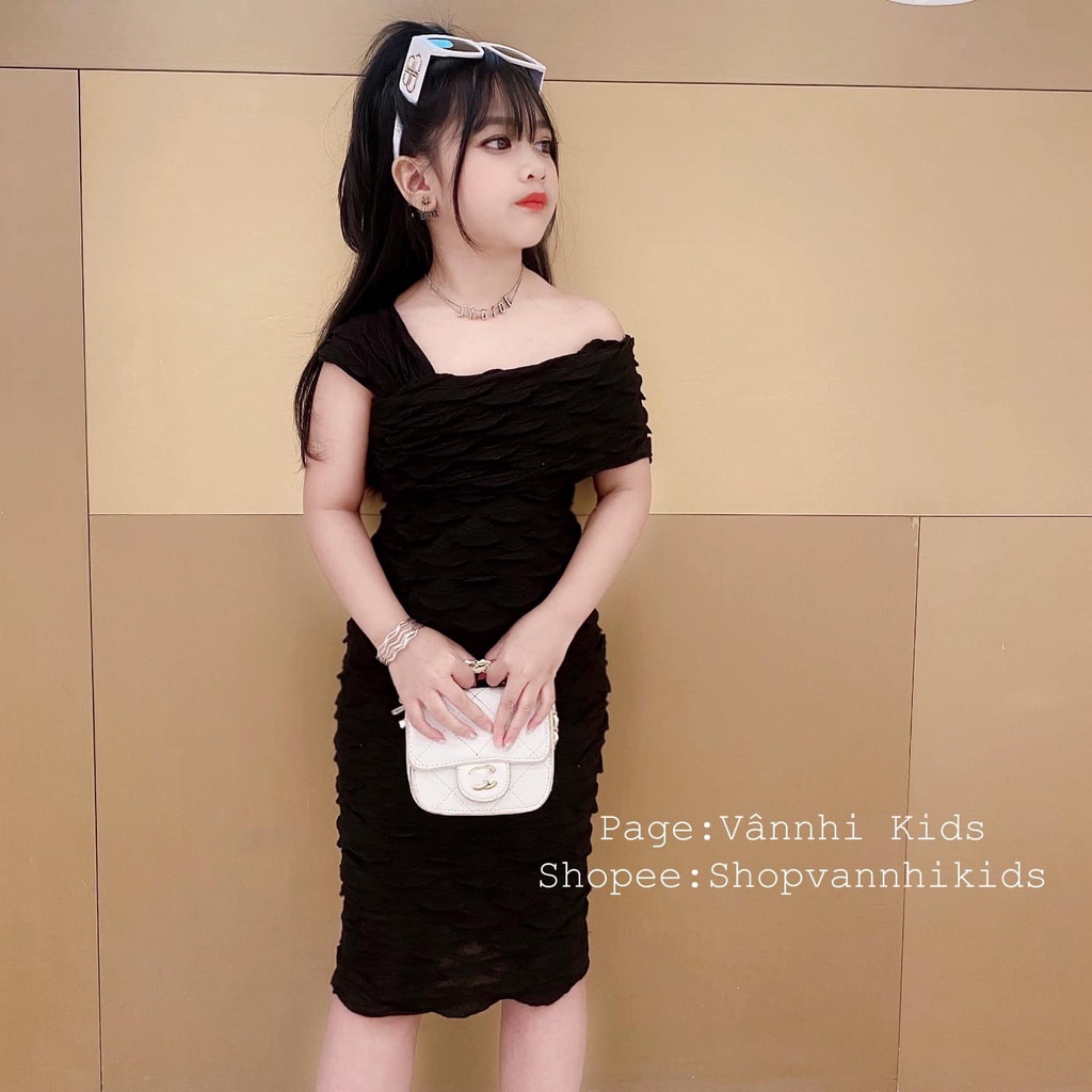 Váy body lệch vai thun xốp bé gái