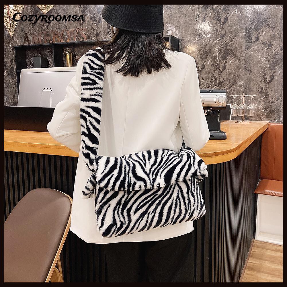 Túi đeo chéo phong cách vintage trẻ trung sành điệu