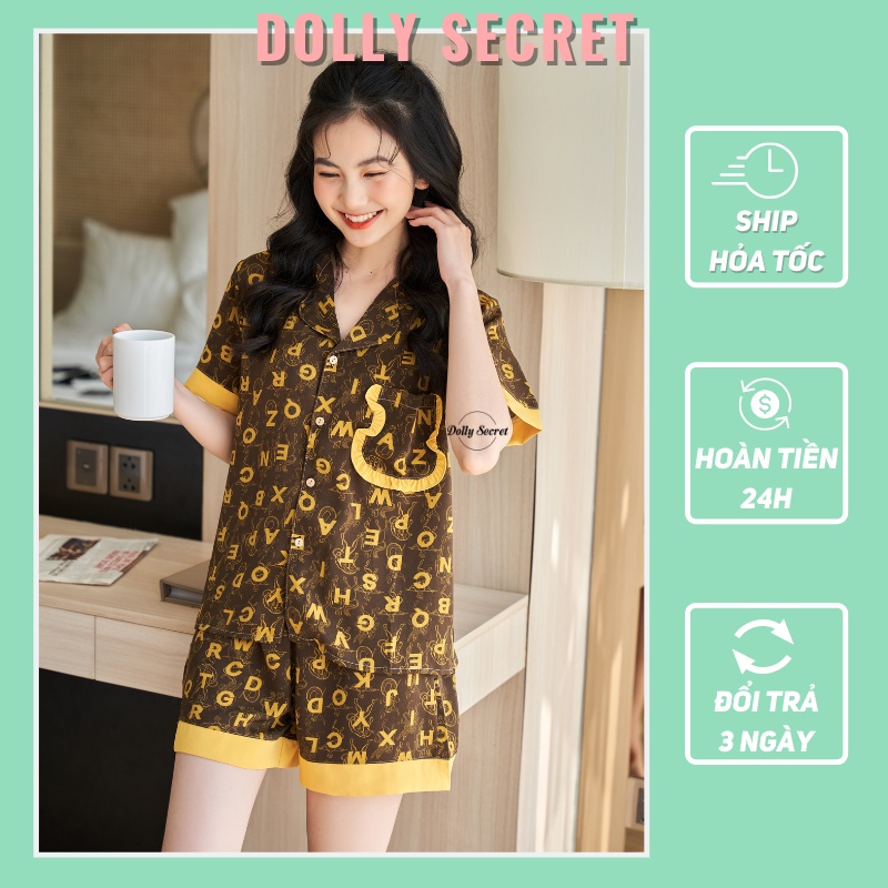 Bộ đồ Pijama mặc nhà lụa mango cộc tay quần đùi đáng yêu túi viền bèo họa tiết chữ màu nâu DOLLY SECRET CC01