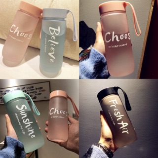 Bình nước chữ nhựa nhám