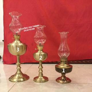 Đèn dầu bằng đồng