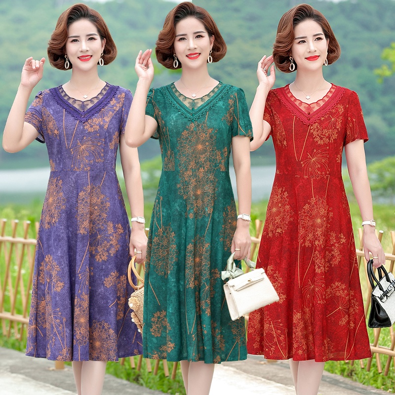 Đầm Sườn Xám Cách Tân Màu Đỏ Thời Trang Cho Phụ Nữ Trung Niên