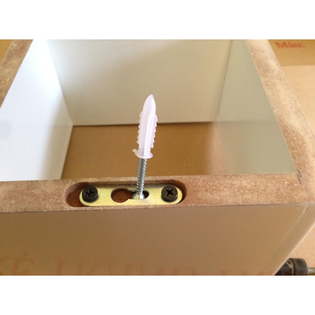 Bộ gồm 2 Kệ trang trí dấu thăng