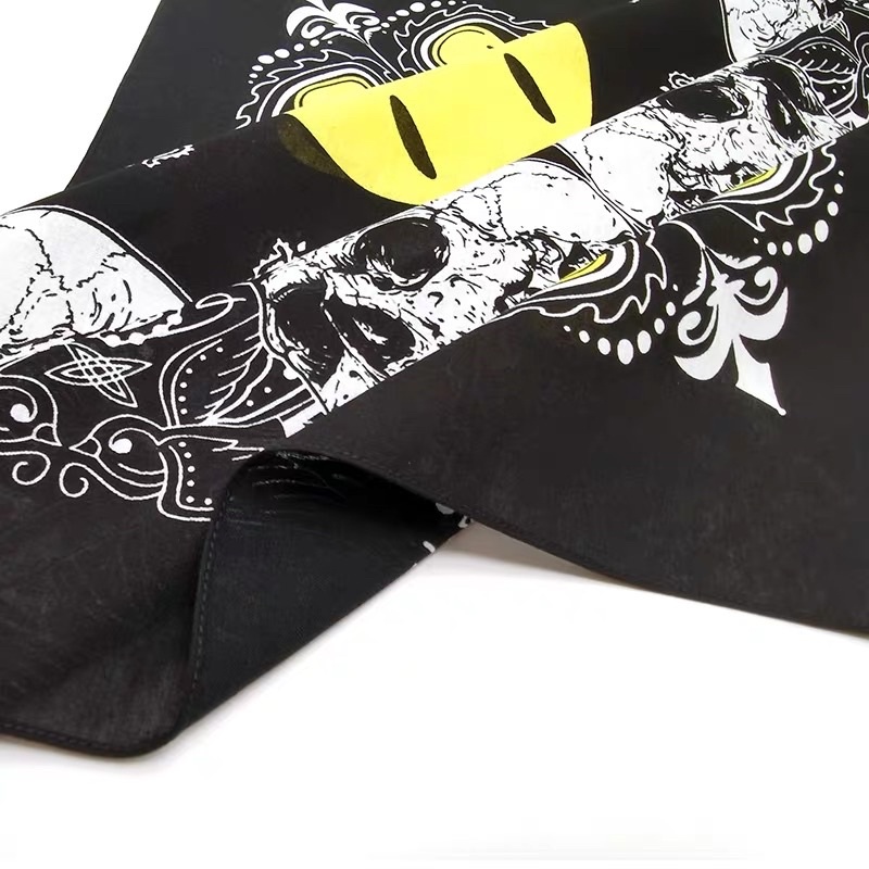 Khăn bandana cotton size 68x68cm dành cho nam