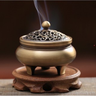 Lư đồng xông trầm hoa