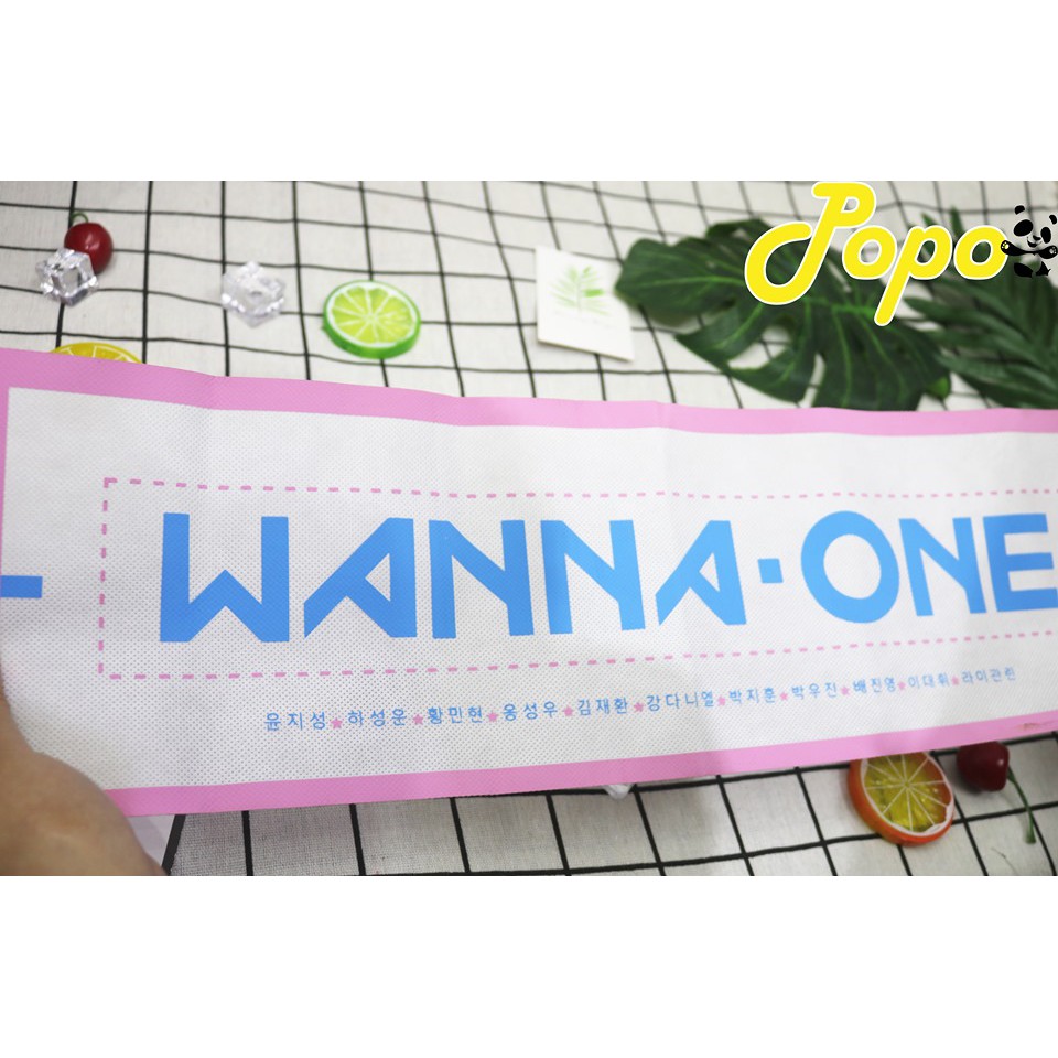 Banner cổ vũ Wanna One