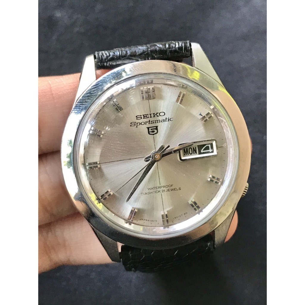 Đồng hồ nam Seiko Sportsmatic cơ automatic hai lịch, dây da