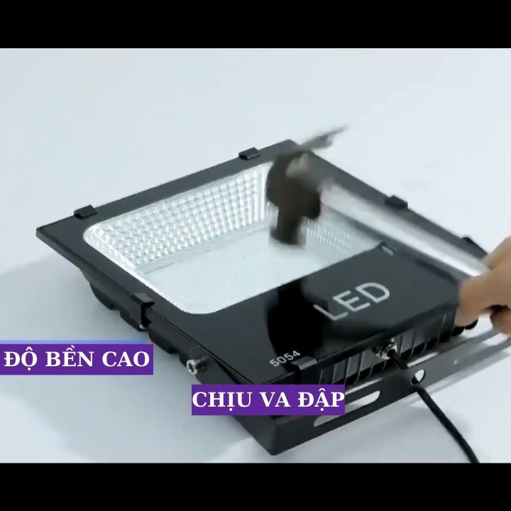 Đèn pha LED COB 10w 20w 50w 100w siêu sáng chống nước kháng nước ip66 cao cấp đủ công suất
