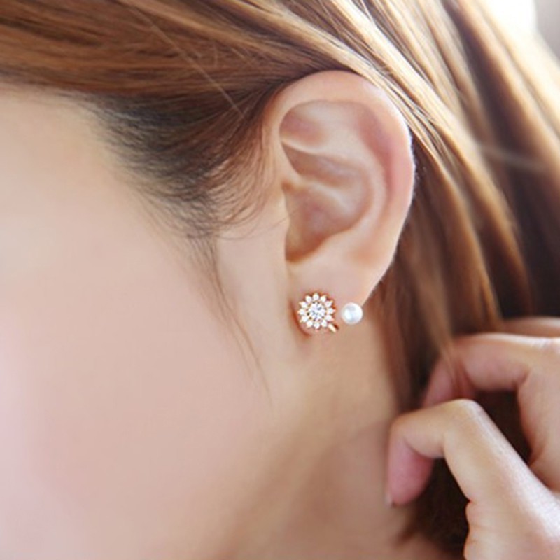 Bông tai hoa tuyết pha lê đính ngọc trai sang trọng