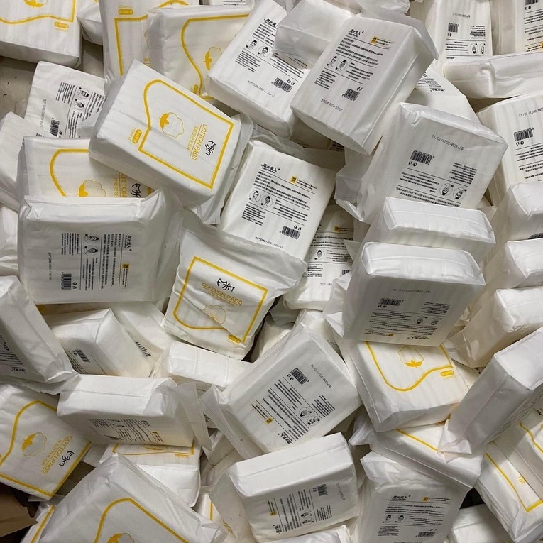 Bông tẩy trang 3 lớp Cotton Pad 222 miếng sợi bông tự nhiên mềm mịn thấm hút nước tốt siêu tiết kiệm an toàn cho da