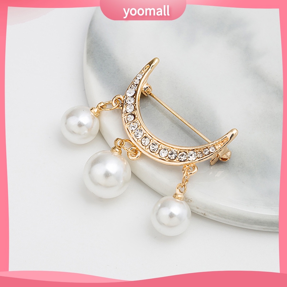 Bộ 2 Ghim Cài Áo Đính Ngọc Trai Giả Hình Bán Nguyệt Xinh Xắn