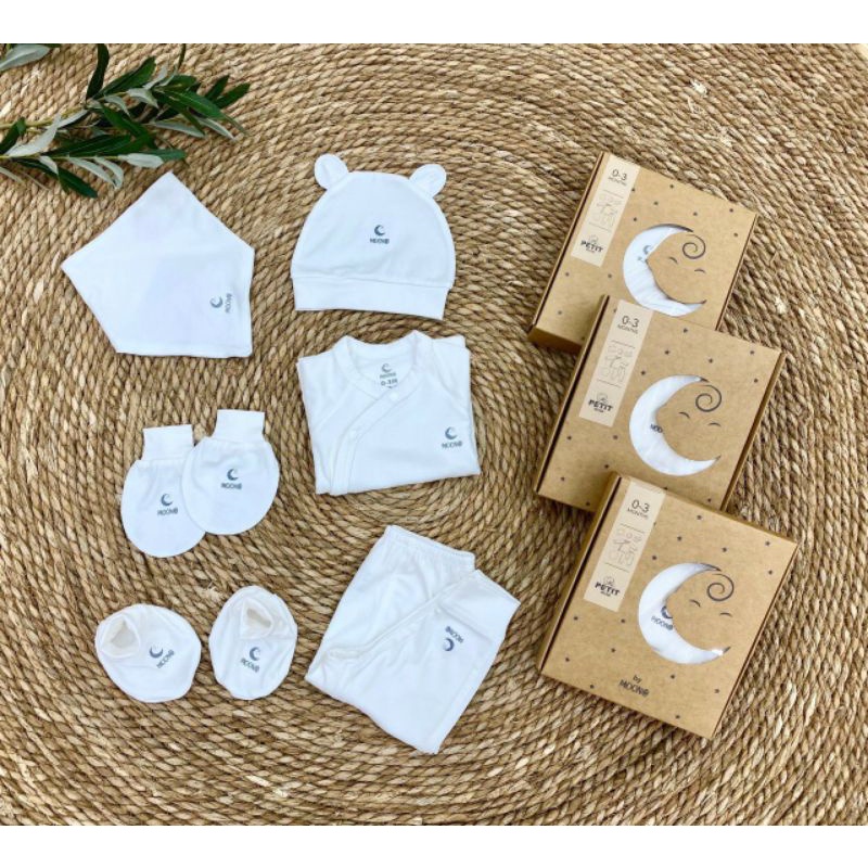 Moon -  SET quà tặng: quần áo, mũ, yếm, bao chân tay cho bé mới sinh