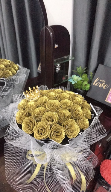 Bó hoa màu vàng 30 bông sáp nhũ