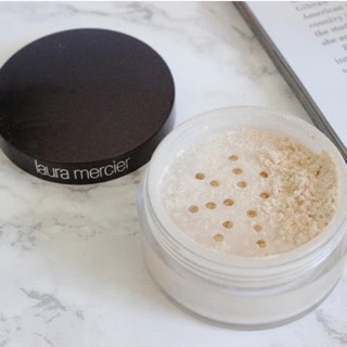 Phấn phủ Laura Mercier translucent