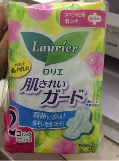 Băng vệ sinh Laurier Nhật nội địa
