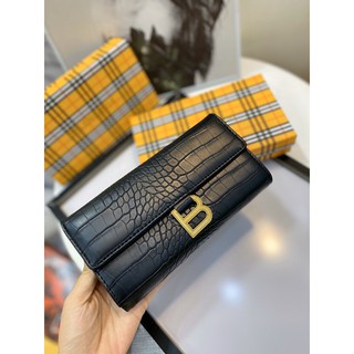 Ví cầm tay nữ da rắn chữ B