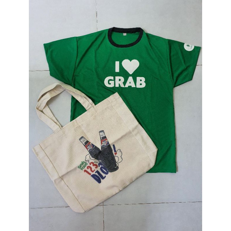 Combo Áo thun và Túi tote Grab