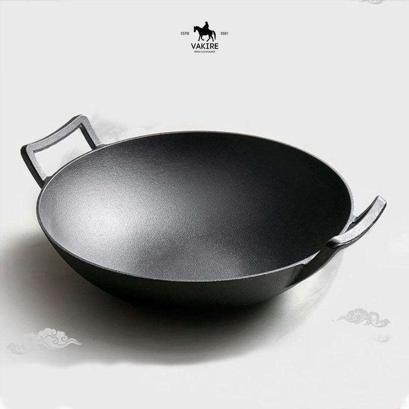 Chảo Gang Bầu Wok Sâu Lòng Chuyên Dụng Để Xào, Rang, Chiên Rán Size 32cm 2 Quai Kiểu Nhật Dùng Được Bếp Từ Bếp Ga