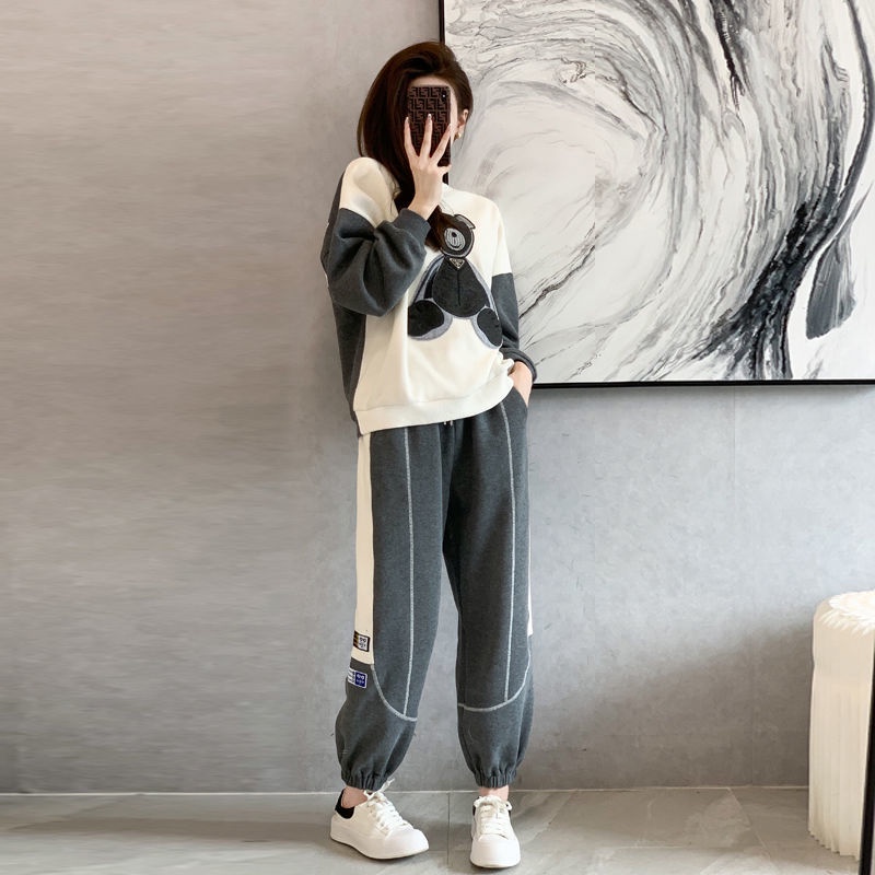 Bộ đồ thời trang thu đông 2021 mới thời trang phong cách phương tây quần áo phụ nữ cao cấp cộng với áo len nhung hai mản