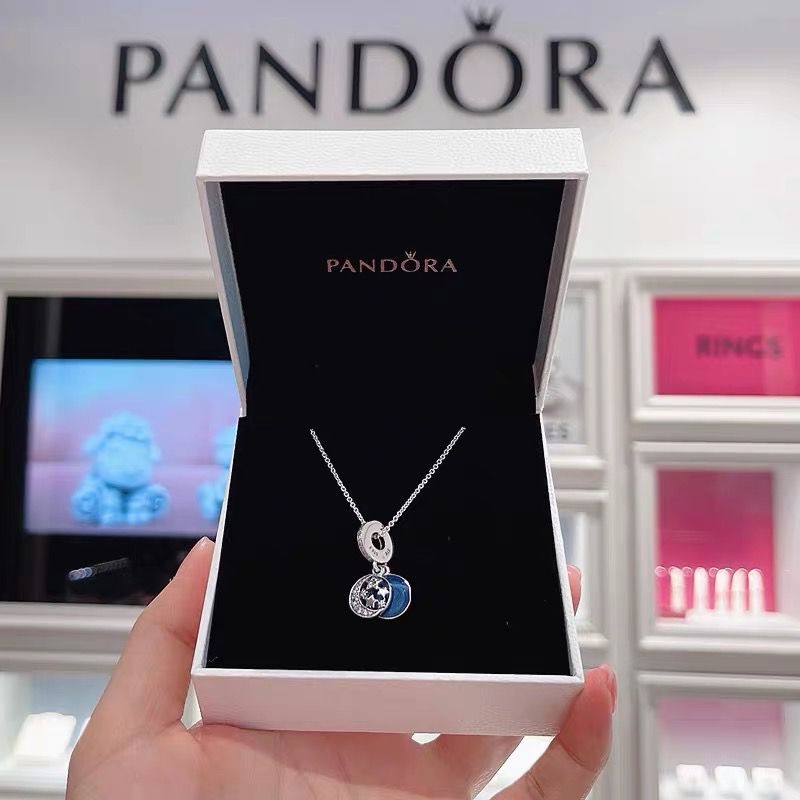 Vòng cổ Mạ Bạc 925 Mặt Hình Trăng Và Sao Đính Đá Zircon Pandora